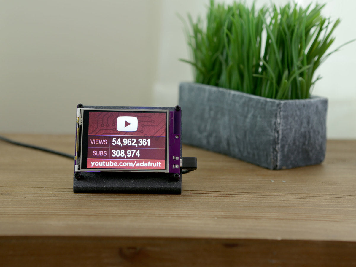 Adafruit PyPortal, CircuitPython Powered Internet Display